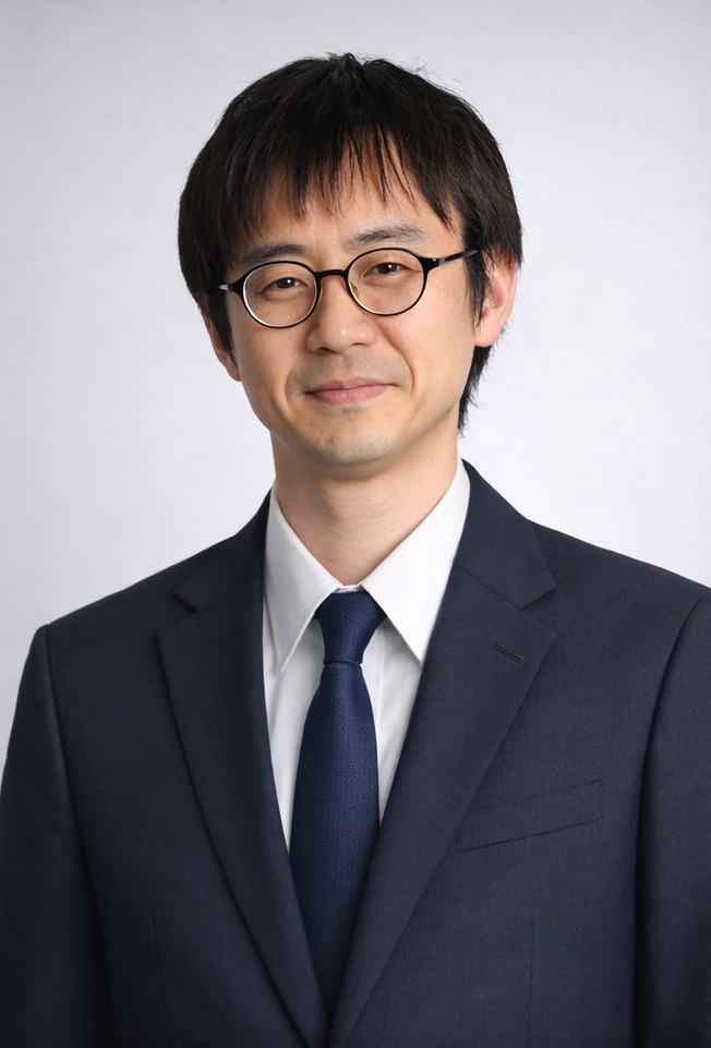 代表行政書士 中山 諭